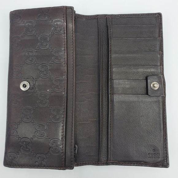 Authentic Preowned Gucci Bifold Wallet - Picture 10 of 14